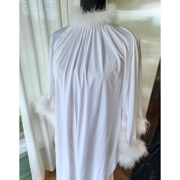 RARE vintage 1970s peignoir, marabou feather trim, angel sleeves, glam Hollywood - Picture 3 of 9